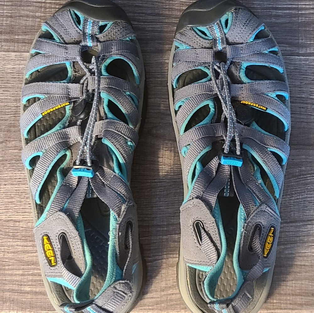 Keen whisper sandal 8.5